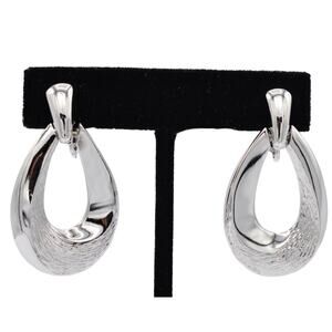 TAT Vintage Clip On Earrings Silver Textured Door Knockers Signed NOS 80s BinAA